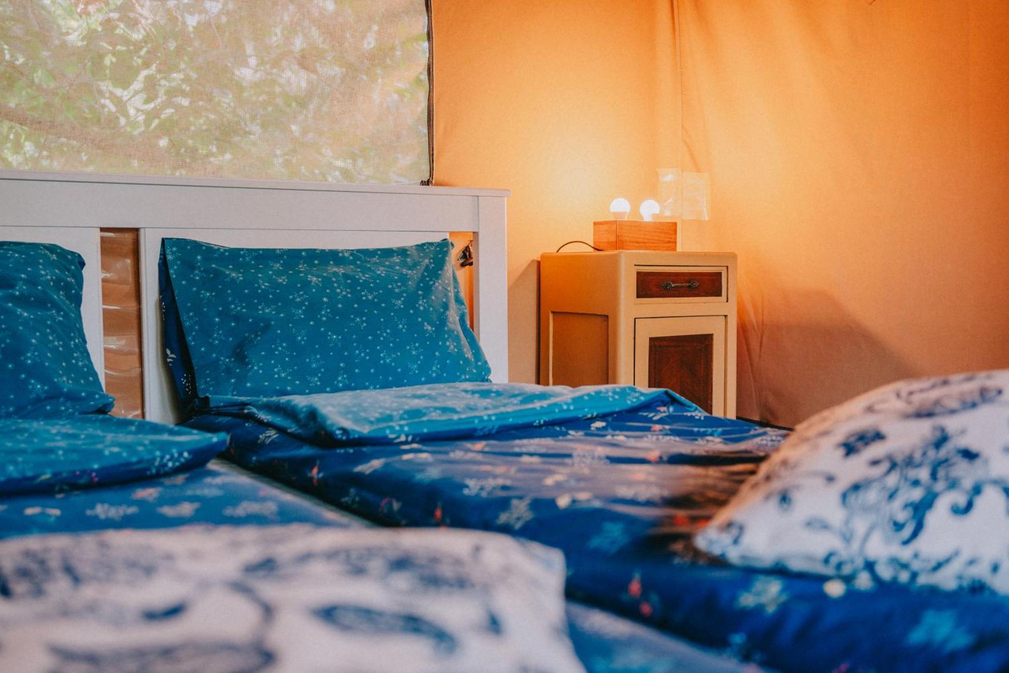 Rendes Glamping Hotel Balatonrendes Bagian luar foto