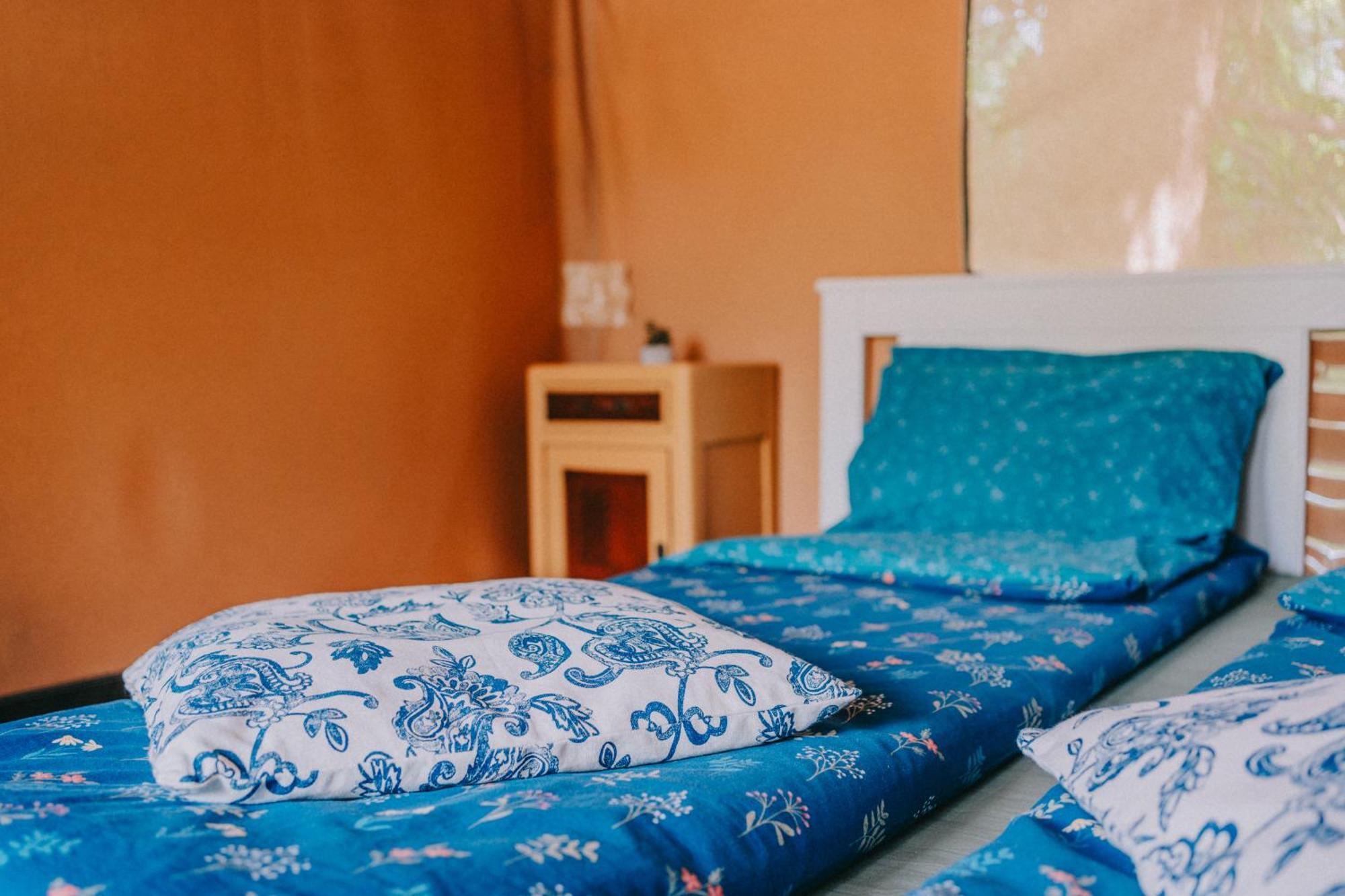 Rendes Glamping Hotel Balatonrendes Bagian luar foto